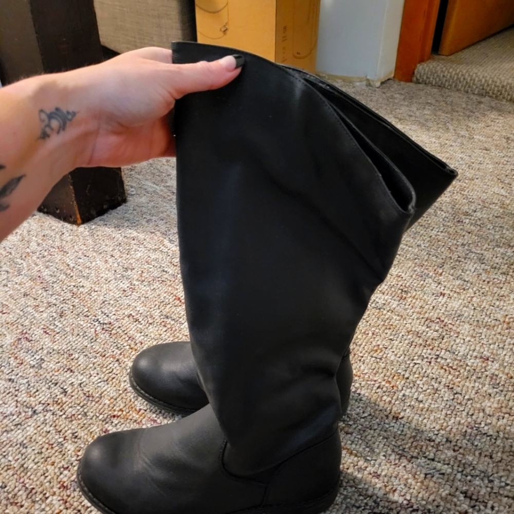 Mid calf boots